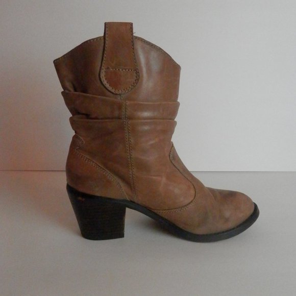 Auturo Chiang Ankle Slouch Booties - Picture 7 of 10